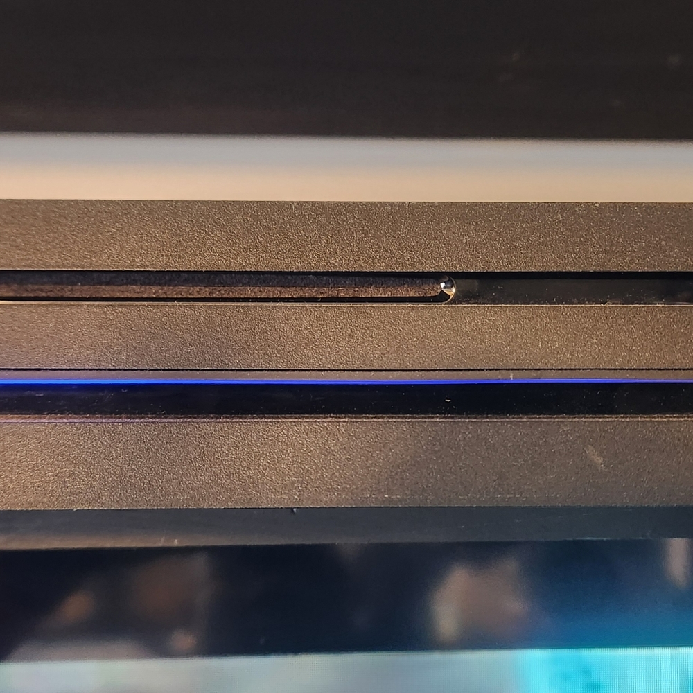 PS 4 - Picture 6 of 10